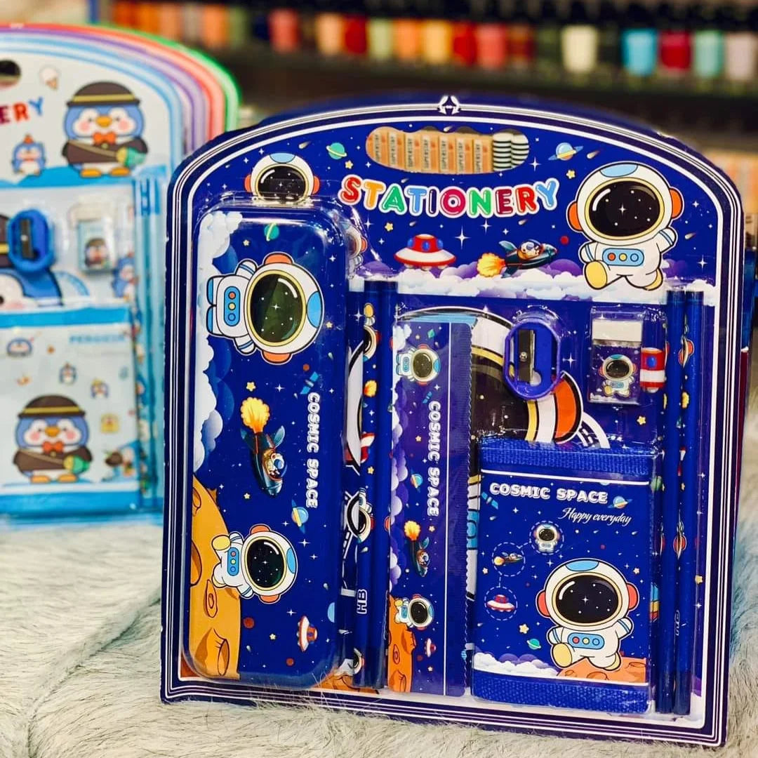 Cartoonistic Stationery Set (Surprise Colour)